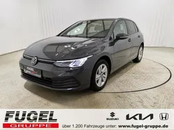 Delfingrau metallic Gebraucht 2023 VW Golf VIII Life Limousine | 22.869 € (Guter Preis)