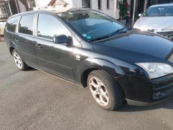 Schwarz Gebraucht 2008 Ford Focus Kombi | 1.300 € (Superpreis)