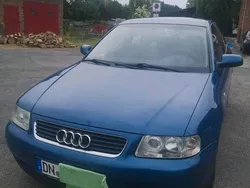 Blau Gebraucht 2002 Audi A3 | 800 € (Guter Preis)
