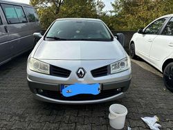 Silber Gebraucht 2006 Renault Mégane Cabriolet Cabrio | 500 € (Superpreis)