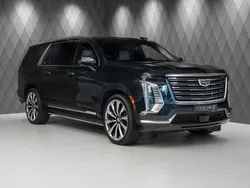 Grau Neu 2025 Cadillac Escalade SUV | 184.391 €
