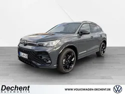 Grau Gebraucht 2024 VW Tiguan R-line SUV | 56.780 € (Fairer Preis)