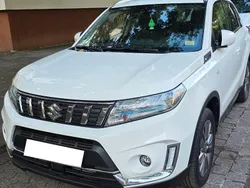 Weiß Gebraucht 2023 Suzuki Vitara SUV | 20.990 € (Fairer Preis)