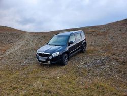 Schwarz Gebraucht 2014 Skoda Yeti Adventure SUV | 7.600 € (Etwas zu teuer)