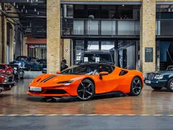 Orange Gebraucht 2021 Ferrari SF90 | 427.210 €