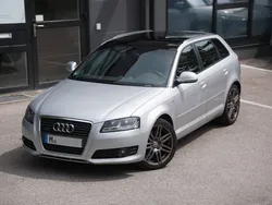 Silber Gebraucht 2009 Audi A3 Sportback S-Line Limousine | 7.300 €