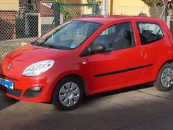 Rot Gebraucht 2008 Renault Twingo Authentique Kleinwagen | 2.400 € (Fairer Preis)