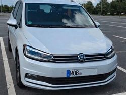 Weiß Gebraucht 2024 VW Touran Highline Van / Kleinbus | 35.900 € (Fairer Preis)