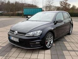 Deep black perleffekt Gebraucht 2016 VW Golf VII LOUNGE Kleinwagen | 15.800 € (Fairer Preis)