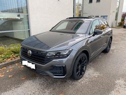 Grau Gebraucht 2022 VW Touareg R-line SUV | 41.690 € (Fairer Preis)