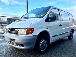 Weiß Gebraucht 1999 Mercedes Vito Van / Kleinbus | 6.200 €