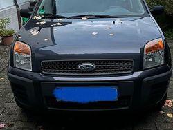 Grau Gebraucht 2008 Ford Fusion Ambiente Limousine | 3.000 € (Etwas zu teuer)