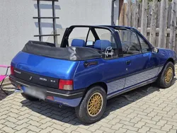Blau Gebraucht 1993 Peugeot 205 Cabrio | 4.800 €