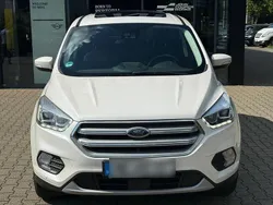 Weiß Gebraucht 2019 Ford Kuga SUV | 17.000 € (Guter Preis)