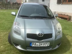 Grau Gebraucht 2006 Toyota Yaris Executive Limousine | 3.500 € (Fairer Preis)