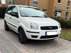 Weiß Gebraucht 2005 Ford Fusion Ambiente Limousine | 2.800 € (Fairer Preis)