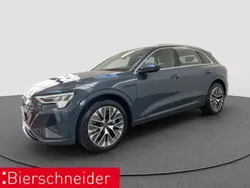 Blau Gebraucht 2024 Audi Q8 e-tron Advanced Plus SUV | 68.950 € (Teuer)