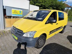 Gelb Gebraucht 2013 Mercedes Vito Van / Kleinbus | 12.999 € (Fairer Preis)