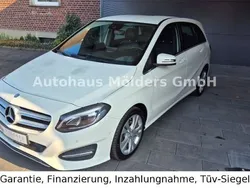 Weiß Gebraucht 2017 Mercedes B180 Urban Van / Kleinbus | 19.350 € (Fairer Preis)