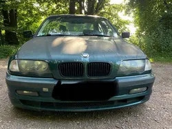 Grün Gebraucht 1998 BMW 328 Limousine | 1.500 € (Superpreis)