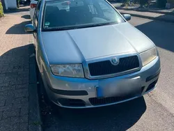 Grau Gebraucht 2005 Skoda Fabia Kombi | 1.200 € (Fairer Preis)