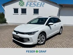 Pure white Gebraucht 2024 VW Golf VIII Life Kombi | 28.440 € (Fairer Preis)