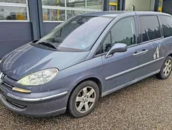 Grau Gebraucht 2008 Peugeot 807 Van / Kleinbus | 1.700 € (Superpreis)