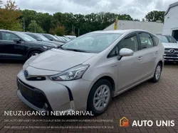 Silber Gebraucht 2020 Toyota Prius+ Van / Kleinbus | 26.061 € (Fairer Preis)