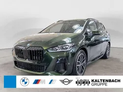 Grün Gebraucht 2025 BMW 220 Active Tourer M Sport Van / Kleinbus | 41.990 €