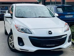 Weiß Gebraucht 2011 Mazda 3 Edition Limousine | 7.399 € (Fairer Preis)