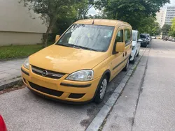 Gelb Gebraucht 2005 Opel Combo Edition Van / Kleinbus | 1.300 € (Superpreis)