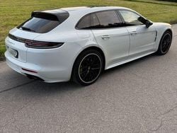 Weiß Gebraucht 2018 Porsche Panamera Turbo S Sport Turismo Limousine | 83.800 €