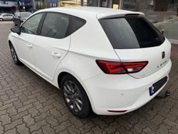 Weiß Gebraucht 2015 Seat Leon I-Tech Limousine | 9.599 € (Fairer Preis)