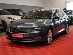 Grau Gebraucht 2016 Skoda Superb Style Kombi | 10.950 € (Fairer Preis)