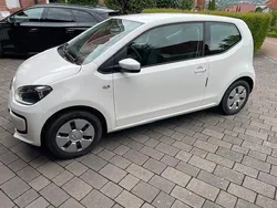 Weiß Gebraucht 2014 VW up! move up! Kleinwagen | 3.500 € (Guter Preis)