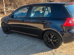 Schwarz Gebraucht 2004 VW Golf V Comfortline Kleinwagen | 4.150 € (Fairer Preis)