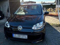 Schwarz Gebraucht 2016 VW up! move up! Kleinwagen | 5.900 € (Guter Preis)