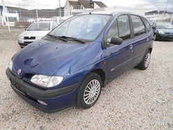 Blau Gebraucht 1998 Renault Mégane Van / Kleinbus | 400 € (Fairer Preis)