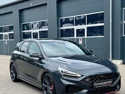 Dark knight Gebraucht 2022 Hyundai i30 N Performance Limousine | 30.990 € (Etwas zu teuer)