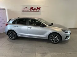 Silber Neu 2024 Hyundai i30 Advantage Limousine | 23.550 € (Fairer Preis)
