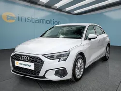 Weiß Gebraucht 2022 Audi A3 e-tron Kleinwagen | 25.749 €