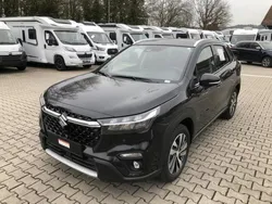 Schwarz(metallic)schwarz Gebraucht 2023 Suzuki SX4 S-Cross Comfort+ SUV | 27.965 €