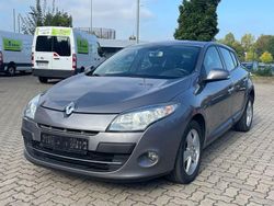 Grau Gebraucht 2012 Renault Mégane III Dynamique Limousine | 4.990 € (Guter Preis)