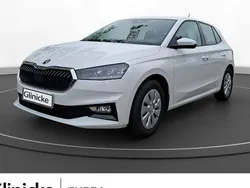 Weiß Gebraucht 2025 Skoda Fabia Tour Limousine | 17.950 € (Guter Preis)