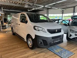 Weiß Gebraucht 2022 Peugeot e-Expert Van | 29.999 €