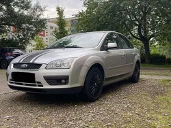 Gebraucht 2006 Ford Focus Ghia Limousine | 3.300 € (Guter Preis)