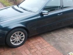 Schwarz Gebraucht 2004 Mercedes E200 Classic Kombi | 1.450 € (Fairer Preis)