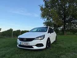 Weiß Gebraucht 2020 Opel Astra Ultimate Limousine | 10.700 € (Superpreis)