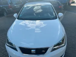Weiß Gebraucht 2015 Seat Ibiza Kleinwagen | 6.250 €