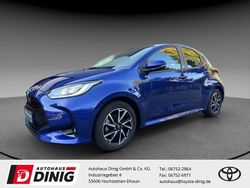 Blau Gebraucht 2022 Toyota Yaris Hybrid Team Limousine | 17.995 € (Guter Preis)